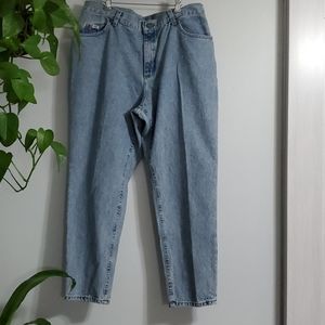 Lee vintage stone wash mom hi rise sluchy jeans…